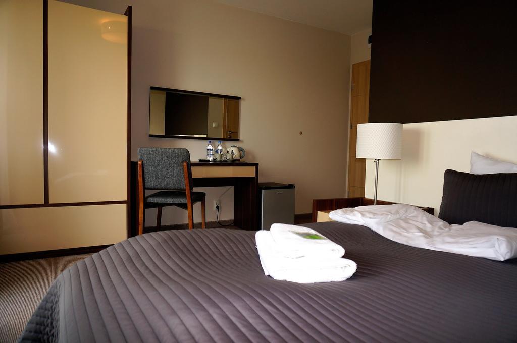 Villa Modlin Airport Nowy Dwór Mazowiecki 部屋 写真