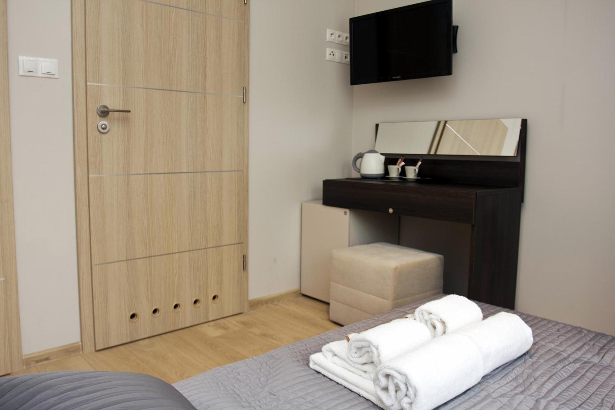 Villa Modlin Airport Nowy Dwór Mazowiecki 部屋 写真