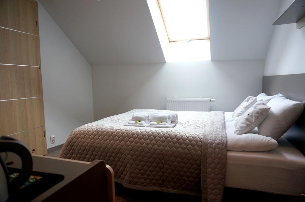 Villa Modlin Airport Nowy Dwór Mazowiecki 部屋 写真