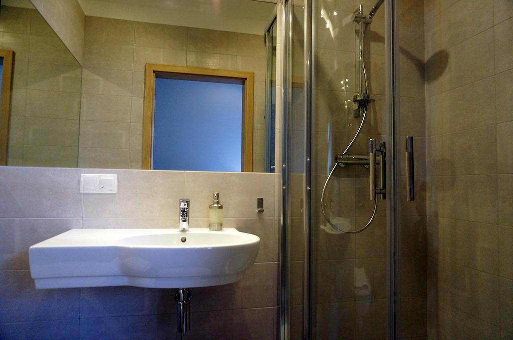 Villa Modlin Airport Nowy Dwór Mazowiecki 部屋 写真