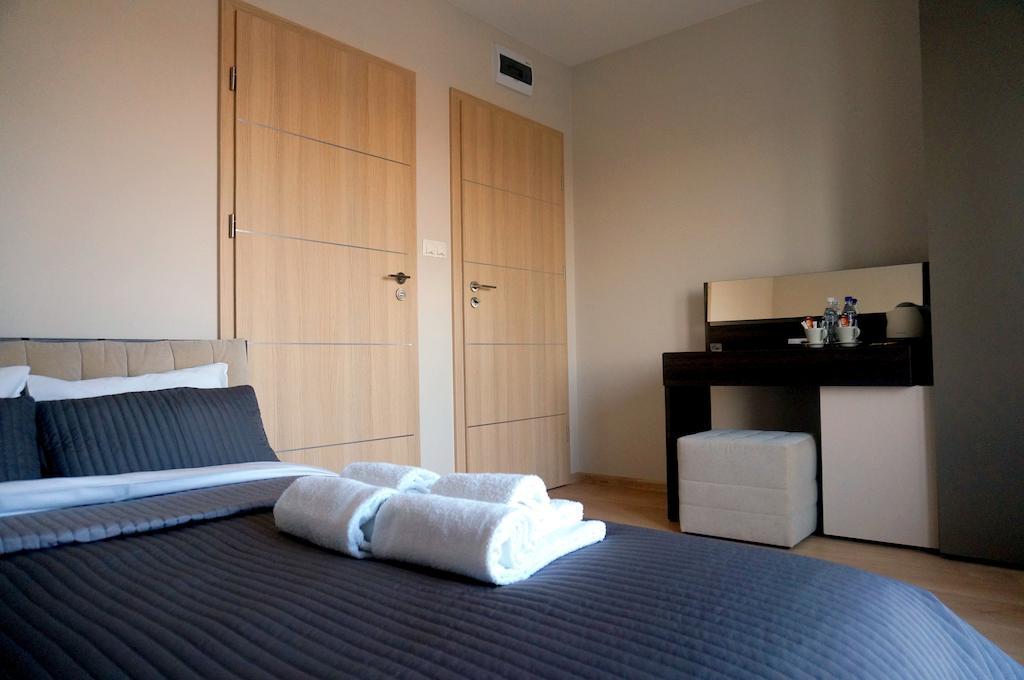 Villa Modlin Airport Nowy Dwór Mazowiecki 部屋 写真