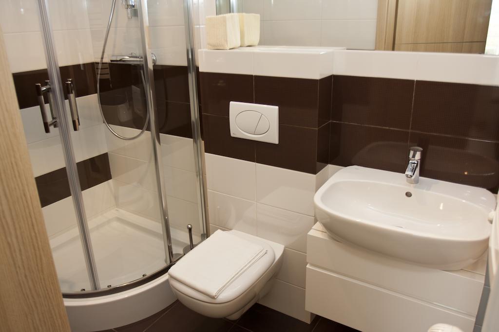 Villa Modlin Airport Nowy Dwór Mazowiecki 部屋 写真